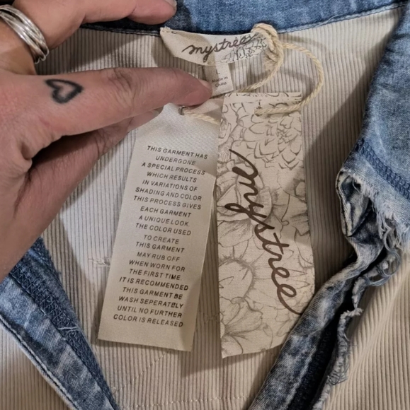 Mystree Cream and Blue Button Down Shirt - Picture 3 of 4